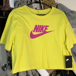 Nike T-shirt